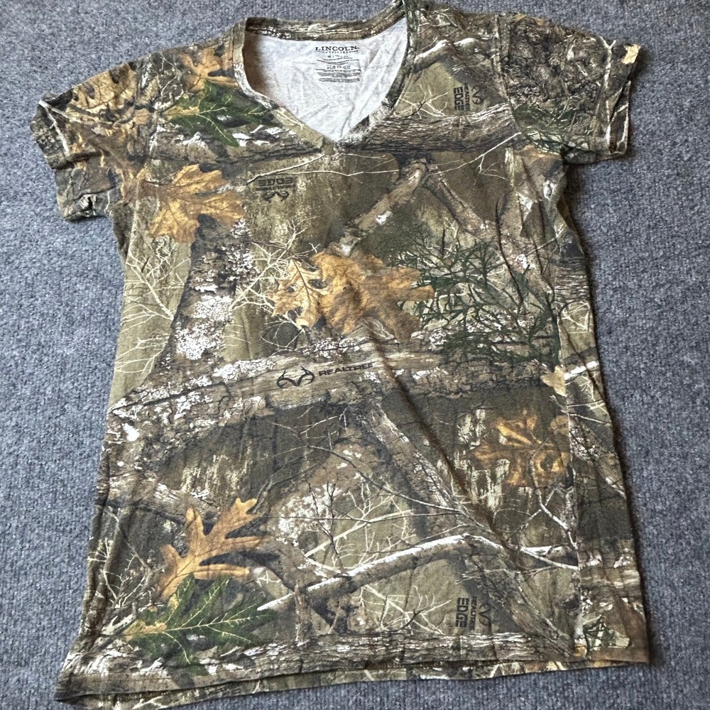 Lincoln Outfitters T-Shirt Womens XL Realtree  Camo V-Neck Cotton Hunting Tee